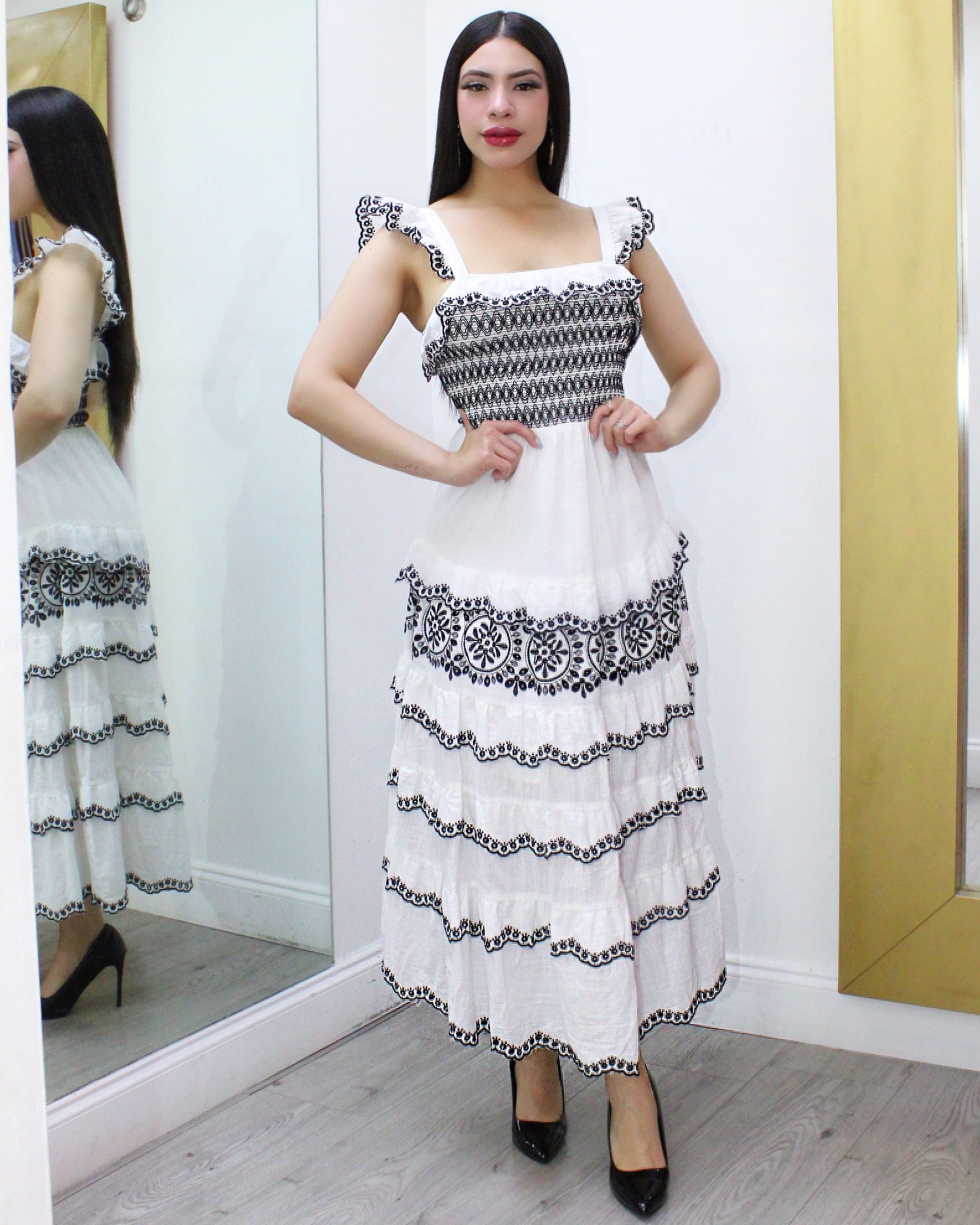 Brand Embroidered Black And White Chiffon Dress For Any Event Lightweight No Stretch Elegant Look