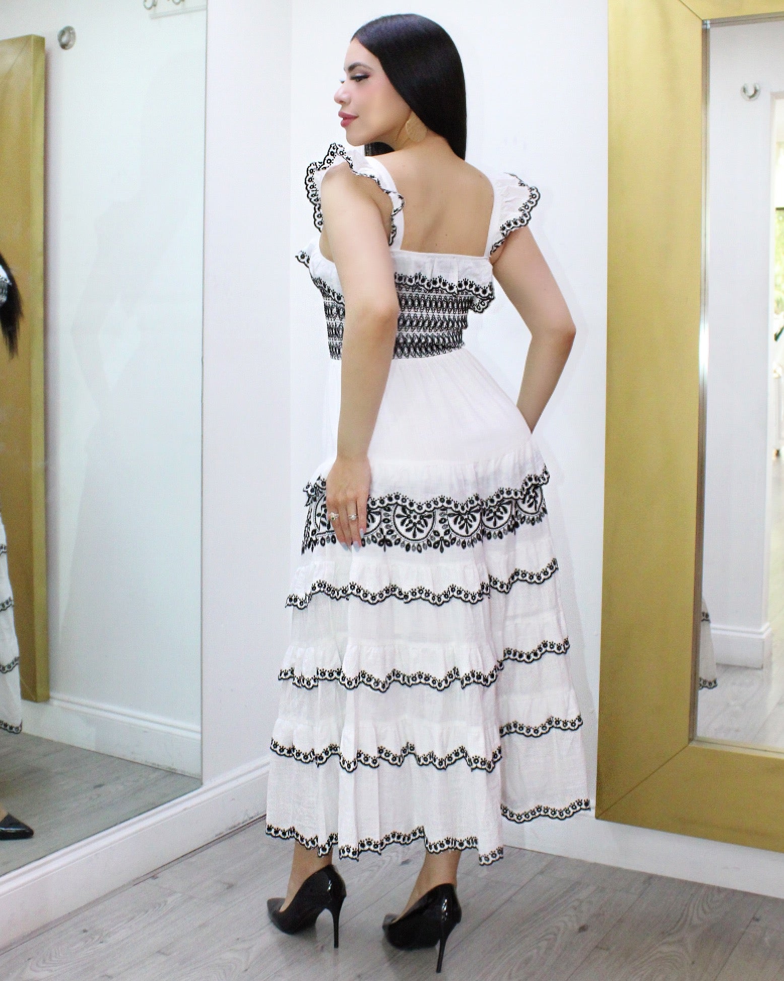 Brand Embroidered Black And White Chiffon Dress For Any Event Lightweight No Stretch Elegant Look