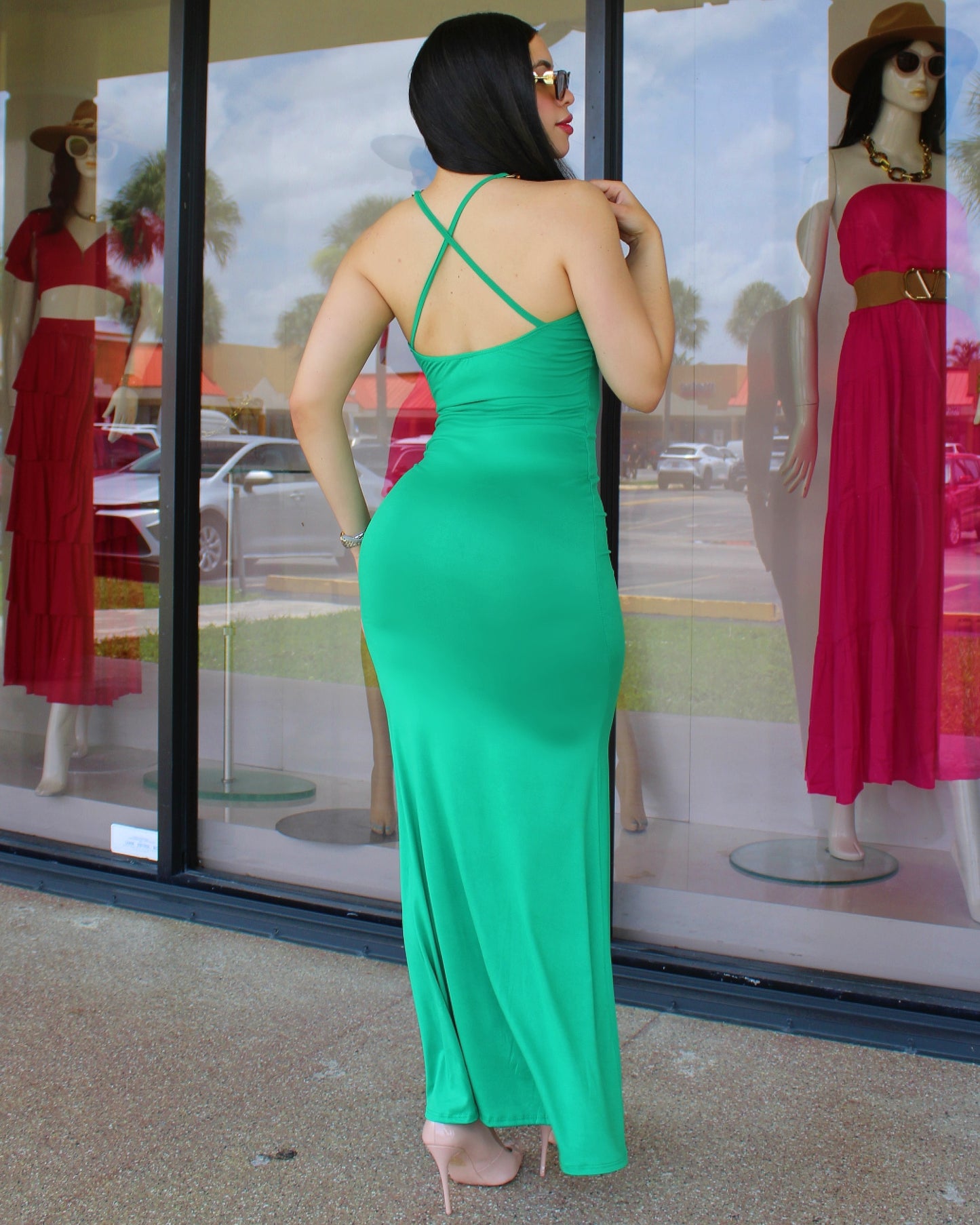 Simple Art Gold Chain Maxi Dress Green